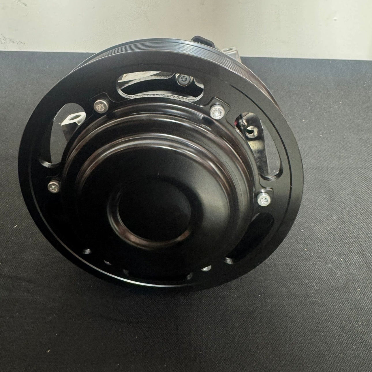 20721587 OEM Volvo Mack A/C Compressor Genuine Heavy Duty Truck AC Compressor